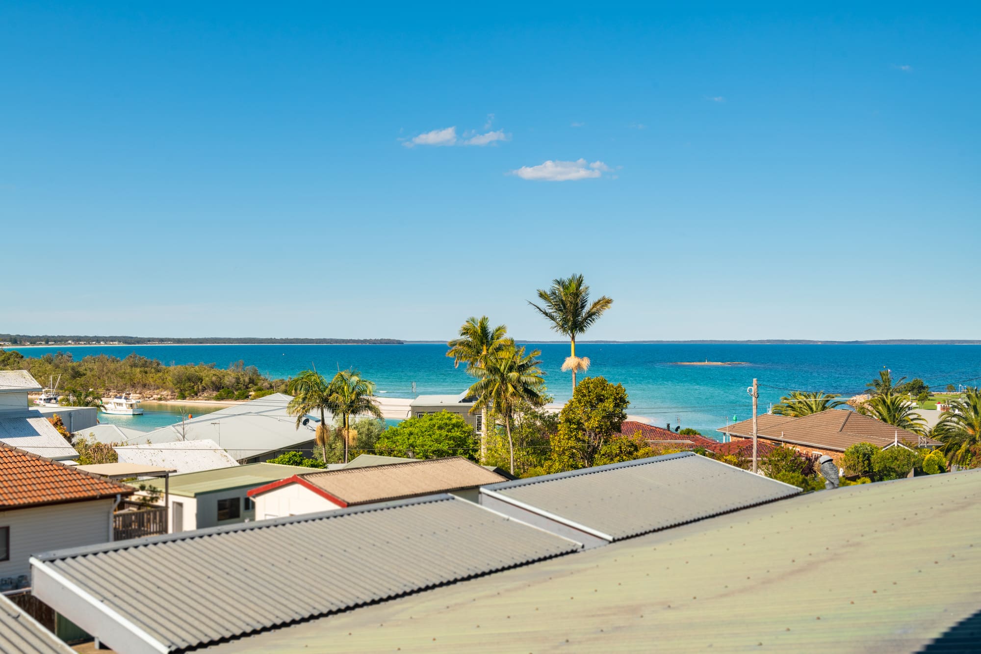 Nautilus Jervis Bay: ocean view in Orion apartment accommodation in Huskisson 