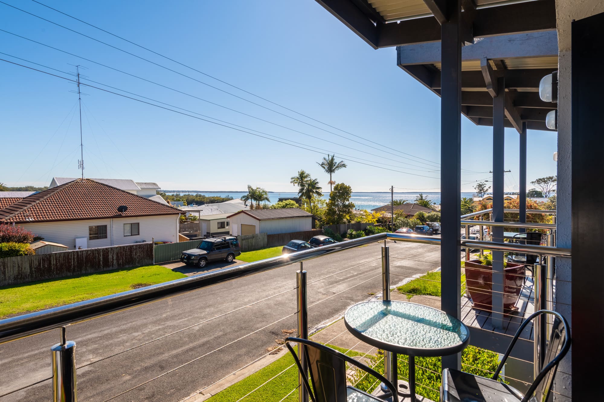 Nautilus Jervis Bay: Balcony view in summercloud apartment Huskisson holiday accommodation 