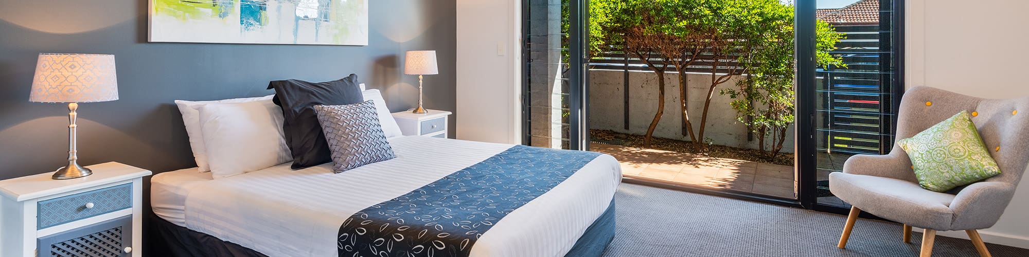 Nautilus Apartments Jervis Bay: Main bedroom of holiday accommodation in Huskisson